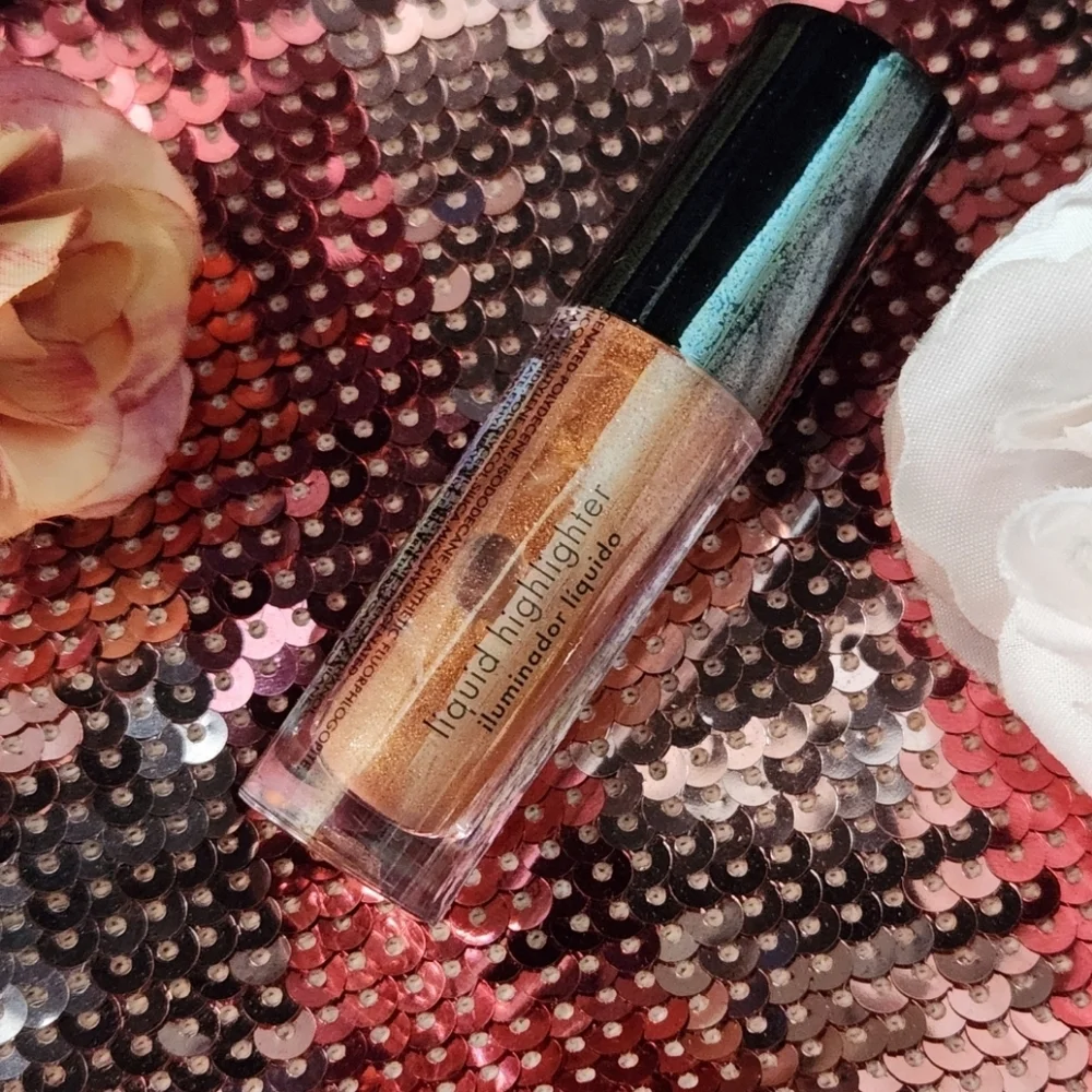 NUDE BEACH ✨️ Shaina B Miami Flaminglow Liquid Highlighter NWT